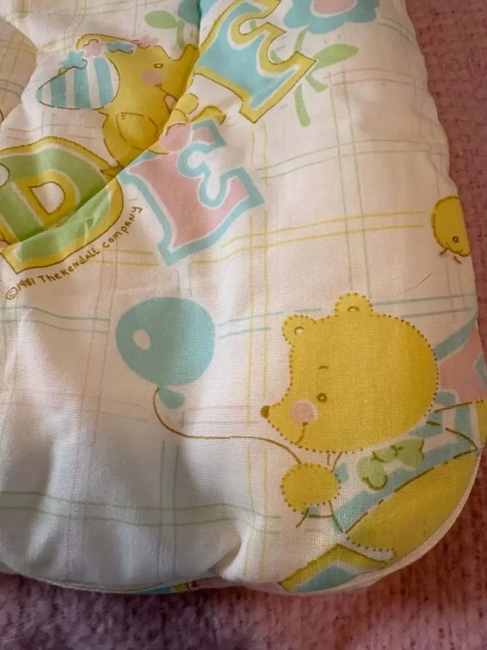 Vintage 1981 The Kendall Company Baby Sleeping Bag Quilted Comforter Pastel Alph